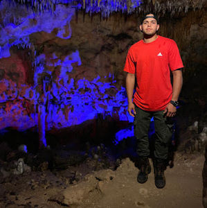 Meet your Posher, Luis